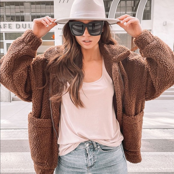 Oversized Neutral Teddy Bear Faux Fur Shacket - Picture 2 of 3